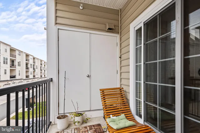 $2,800 | 43151 Wealdstone Terrace, Ashburn, VA 20148