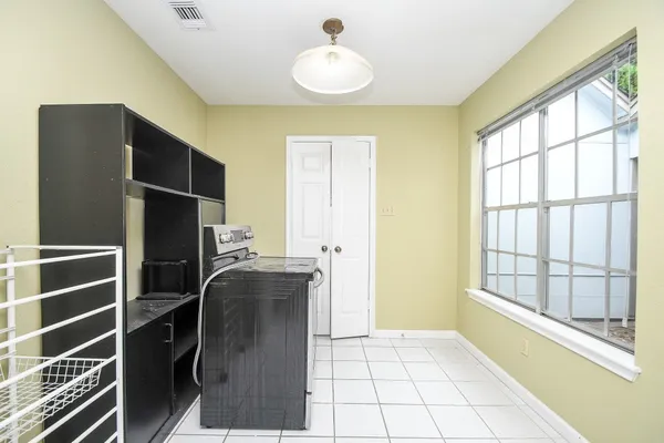 $1,600 | 9111 Belle Glen Drive, Houston, TX 77099