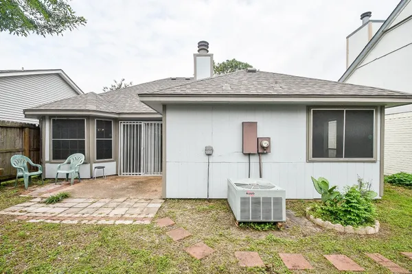 $1,600 | 9111 Belle Glen Drive, Houston, TX 77099