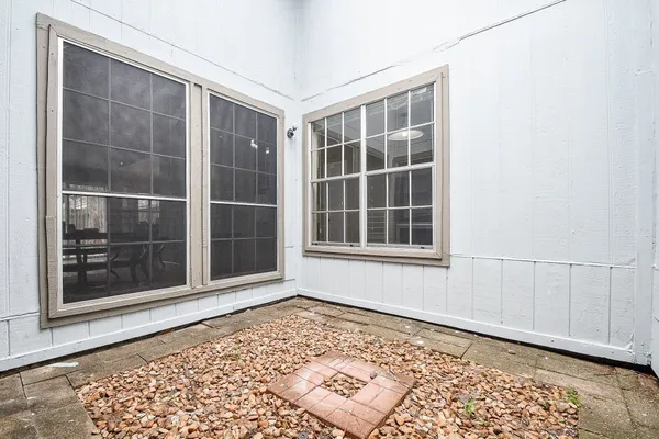 $1,600 | 9111 Belle Glen Drive, Houston, TX 77099