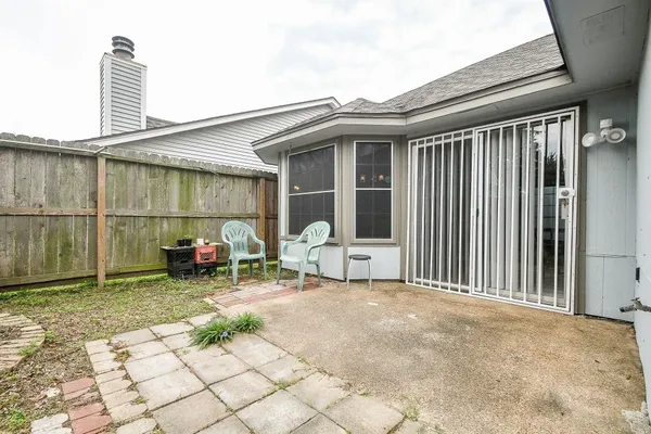 $1,600 | 9111 Belle Glen Drive, Houston, TX 77099