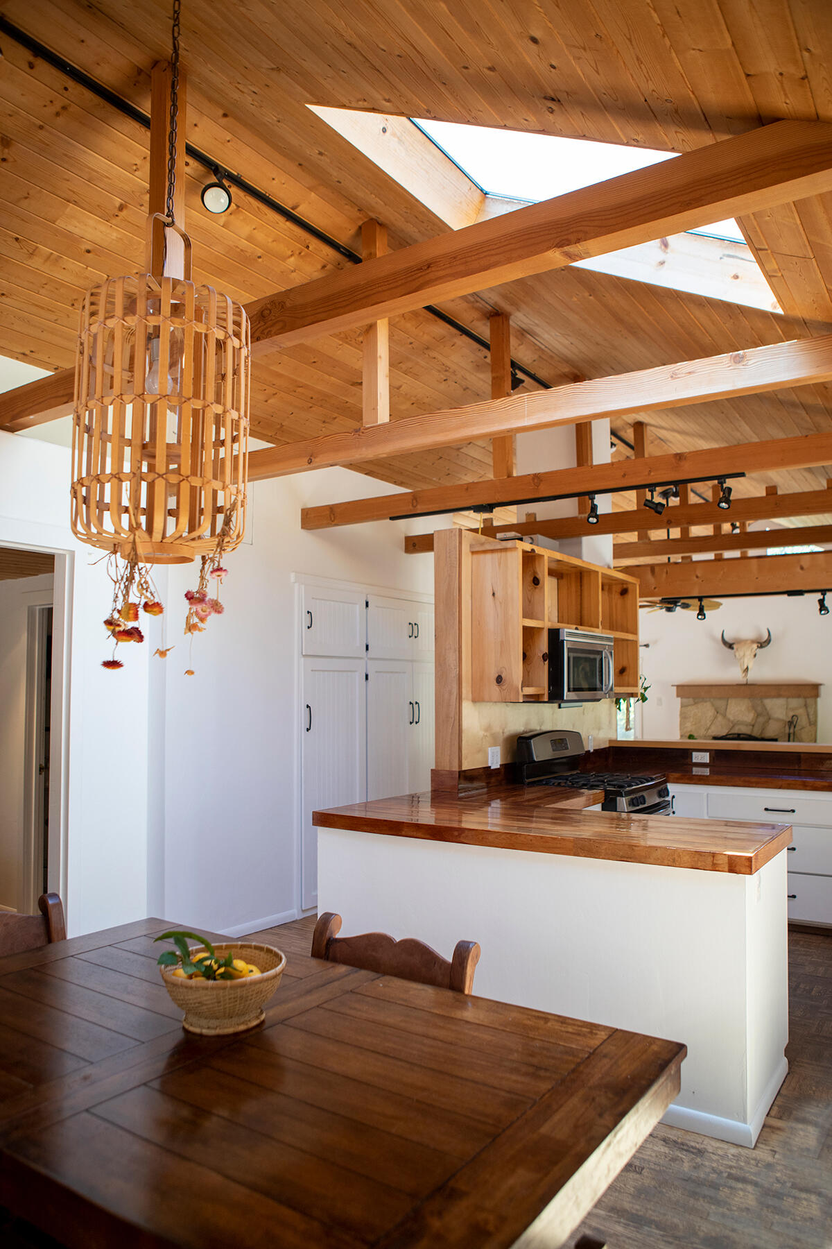 2948 Torito Road Montecito, CA 93108 - Photo 9 of 25 a view of a living room and kitchen