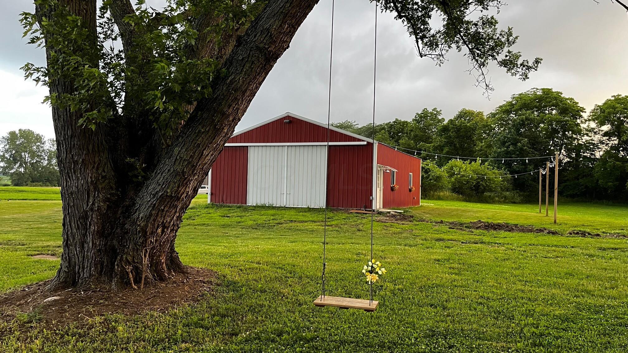 1200 Markley Road London, OH 43140 - Photo 41 of 43 Swing!