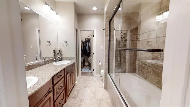 $450,000 | 401 East Pearl Street, Unit 2204, Granbury, TX 76048