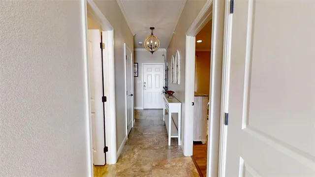 $450,000 | 401 East Pearl Street, Unit 2204, Granbury, TX 76048