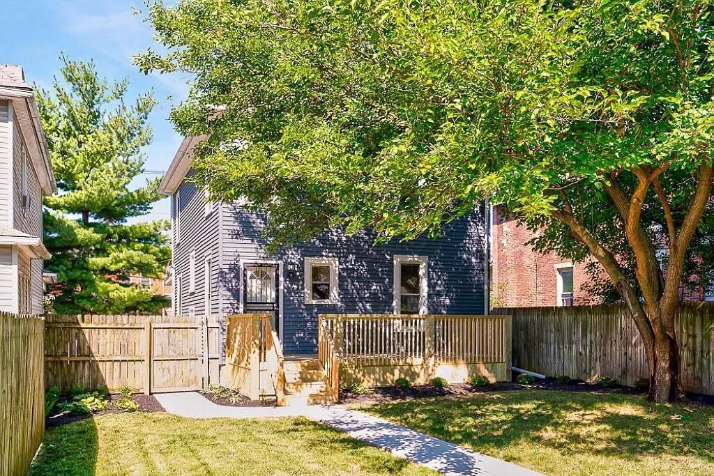 1348 Summit Street Columbus, OH 43201 - Photo 9 of 21
