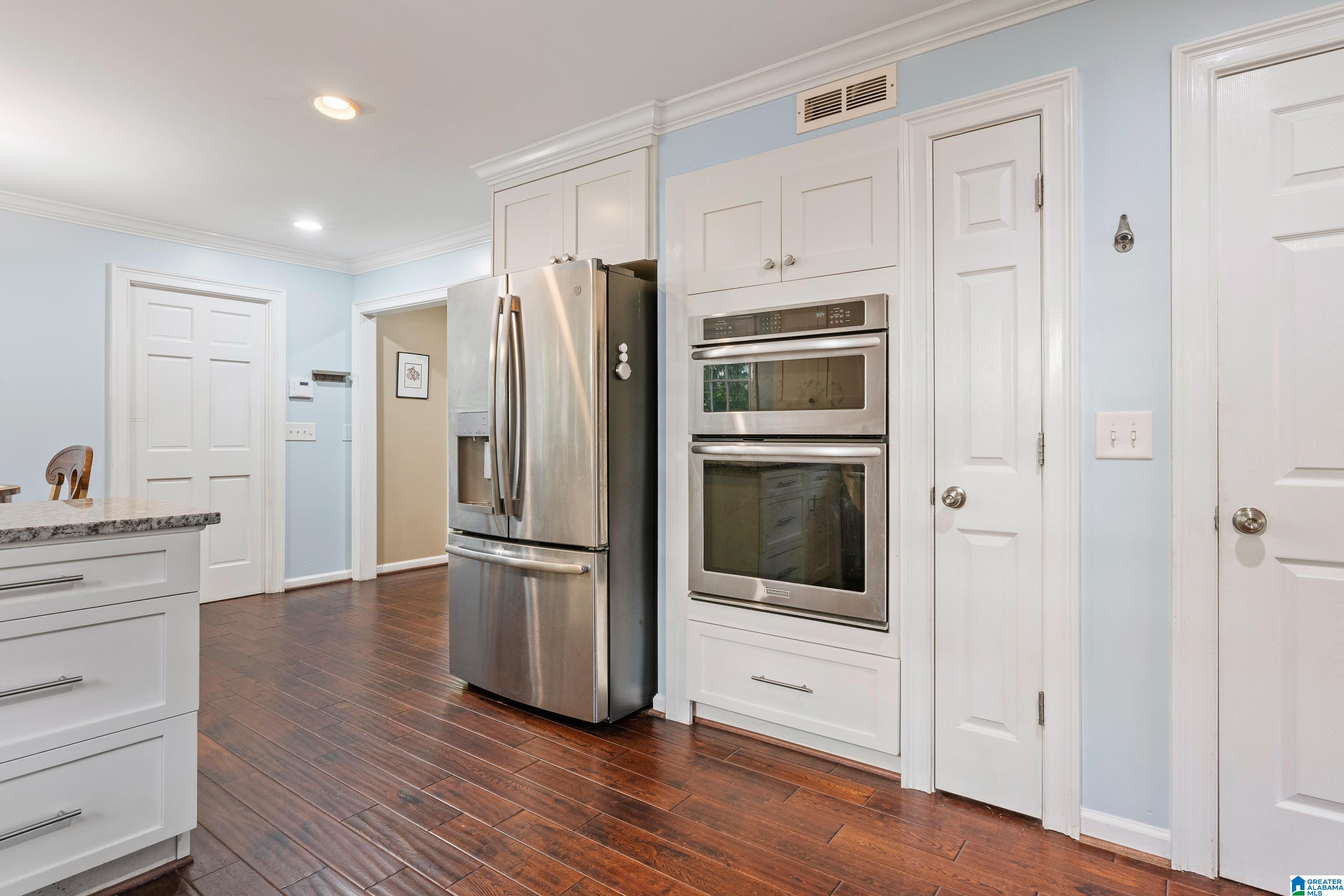 5828 Southcrest Road Birmingham, AL 35213 - Photo 15 of 51