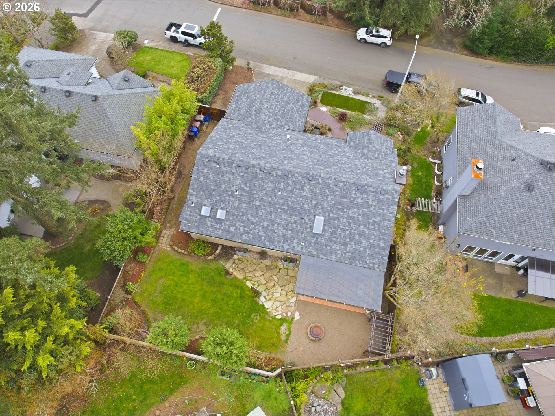 1315 High Street Gladstone, OR 97027 - Photo 35 of 36 an aerial view of a house with a yard basket ball court and a fountain