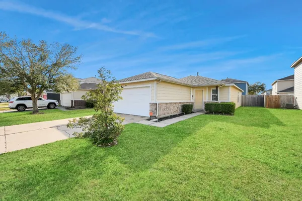 $235,000 | 8218 Radial Court, Rosharon, TX 77583