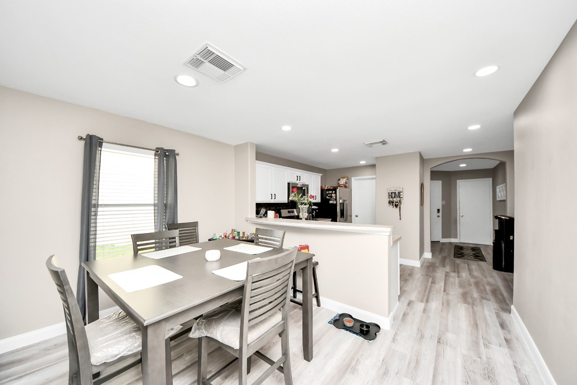 8218 Radial Court Rosharon, TX 77583 - Photo 13 of 40