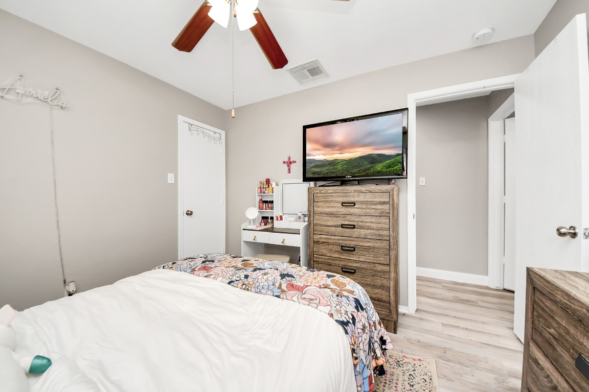 8218 Radial Court Rosharon, TX 77583 - Photo 15 of 40