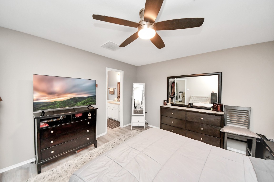 8218 Radial Court Rosharon, TX 77583 - Photo 16 of 40