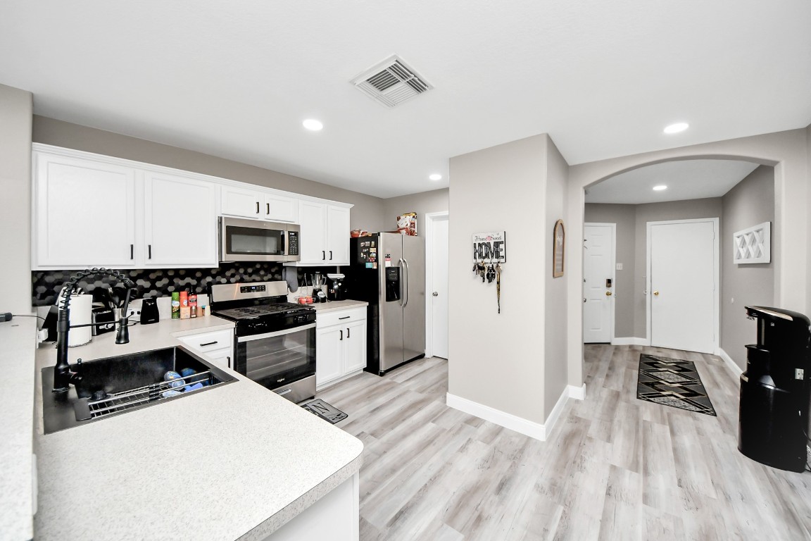 8218 Radial Court Rosharon, TX 77583 - Photo 20 of 40