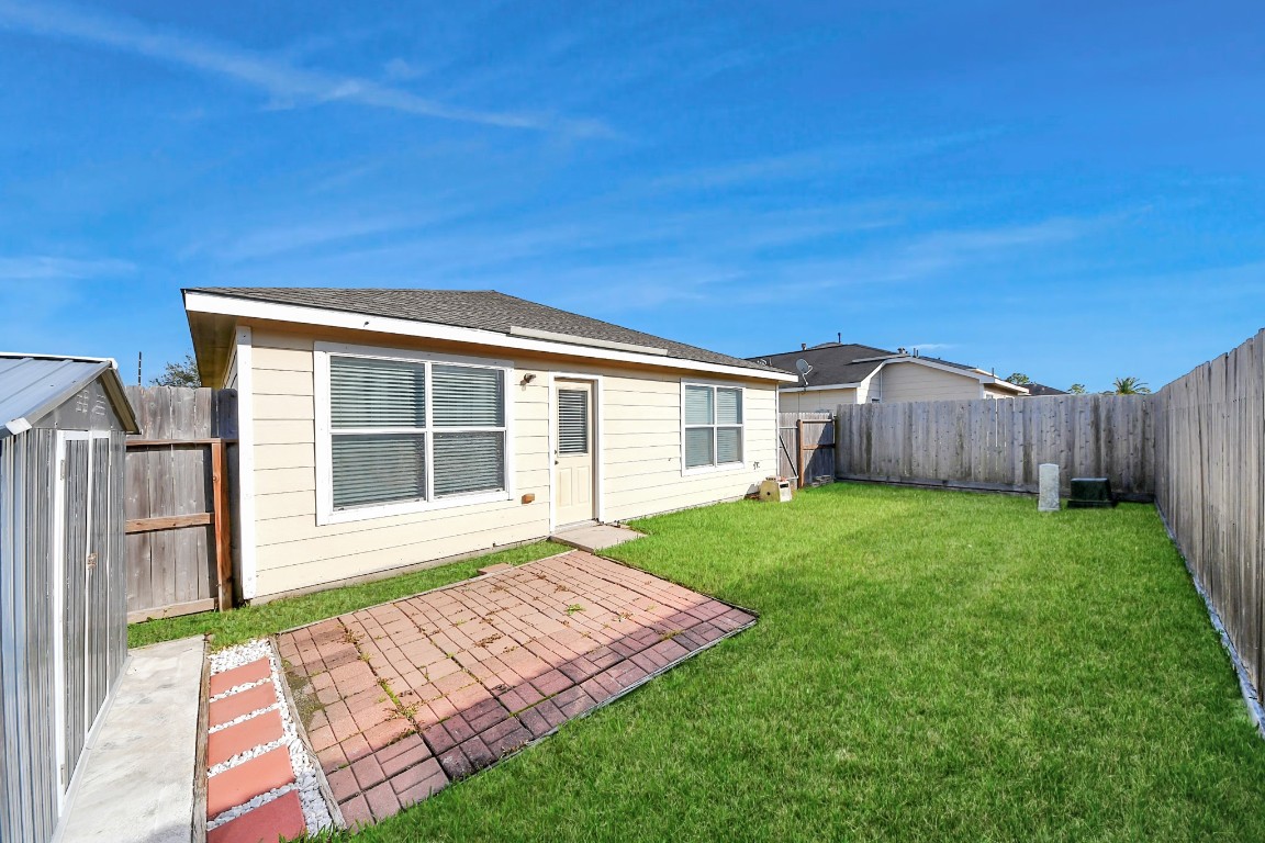 8218 Radial Court Rosharon, TX 77583 - Photo 34 of 40