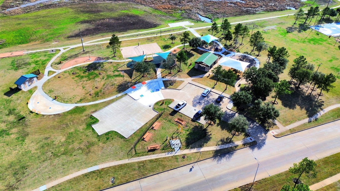 8218 Radial Court Rosharon, TX 77583 - Photo 7 of 40