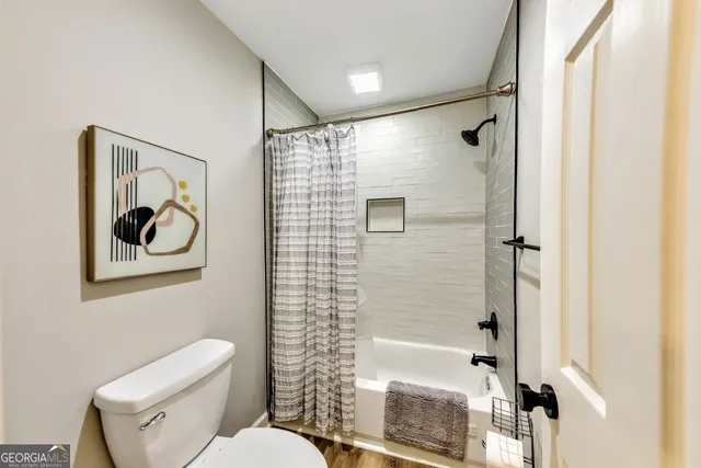 $3,500 | 1018 Falling Valley Court Southeast, Smyrna, GA 30080