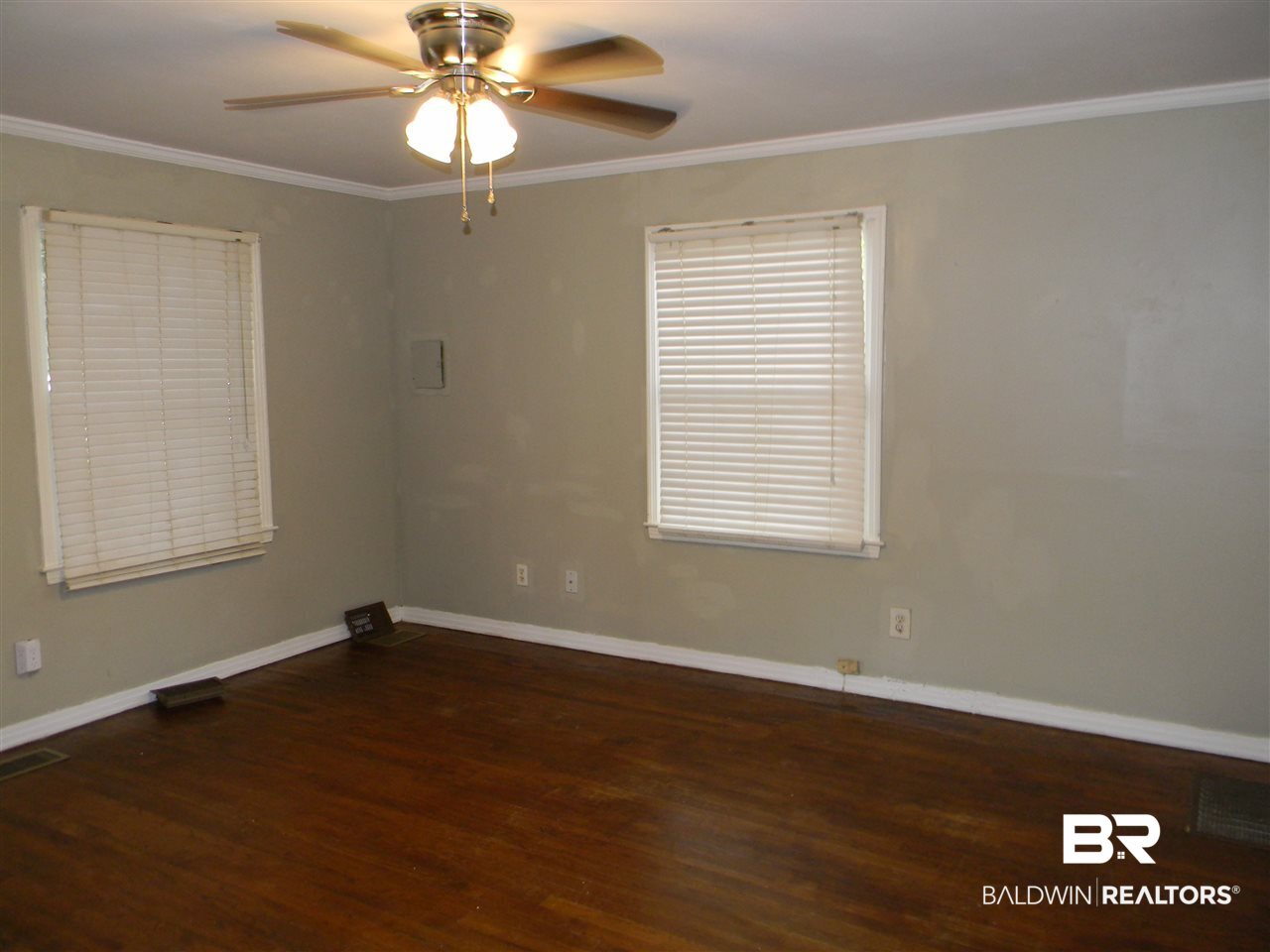 262 Thompson Boulevard Mobile, AL 36611 - Photo 3 of 11