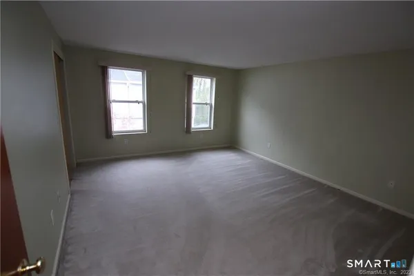 $2,400 | 2 Mulberry Lane, Unit 2, Glastonbury, CT 06033