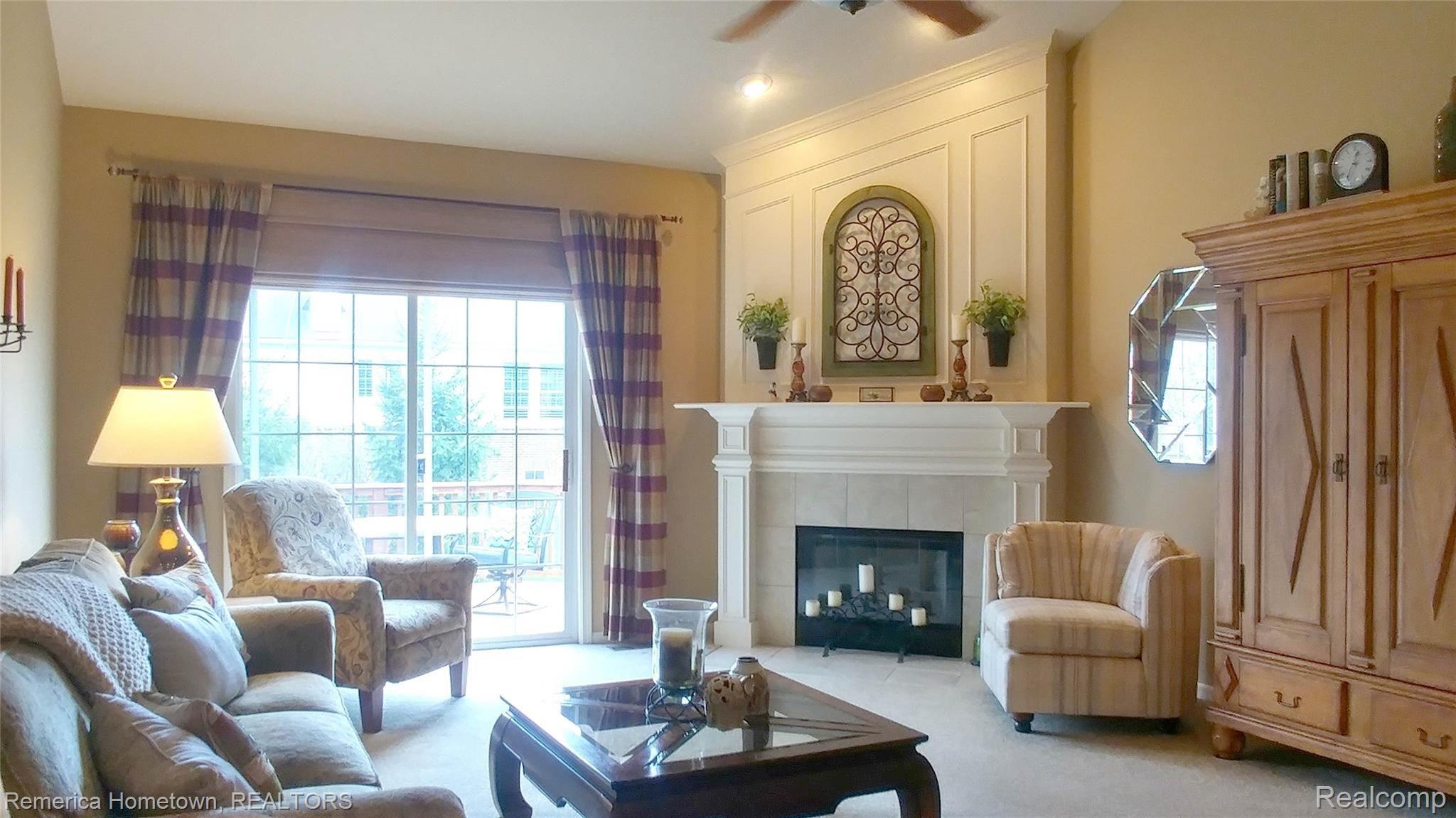 622 Telya Ridge, Unit 29 Milford, MI 48381 - Photo 2 of 3 0502201241a_HDRe.jpg