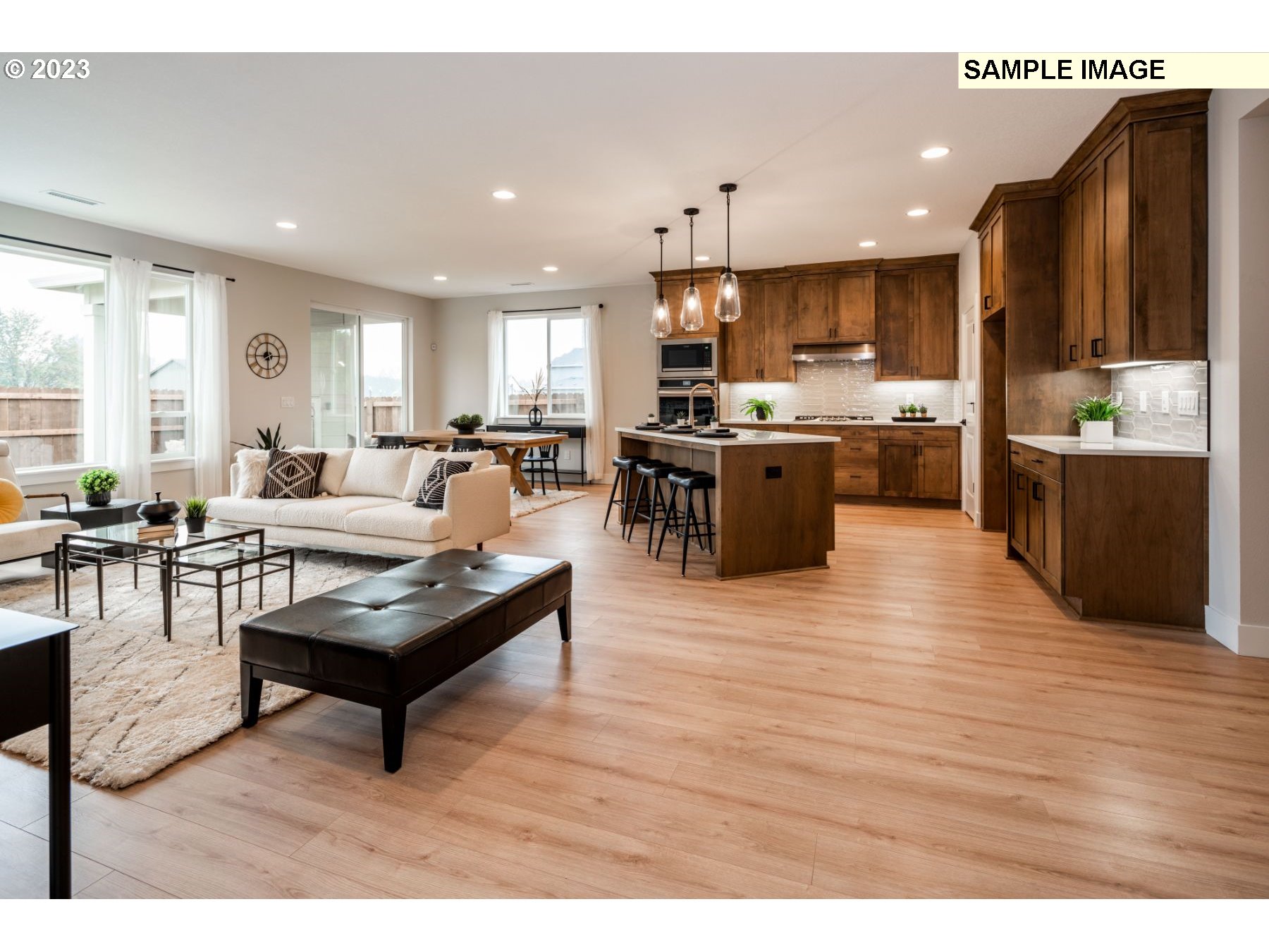 607 Southwest 49th Street Gresham, OR 97080 - Photo 11 of 19