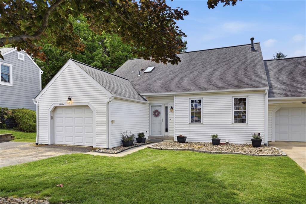 2558 Grouse Ridge, Unit A Wexford, PA 15090 - Photo 2 of 39