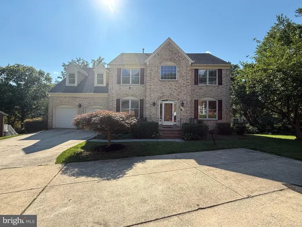 $4,800 | 10006 Manor Place, Fairfax, VA 22032