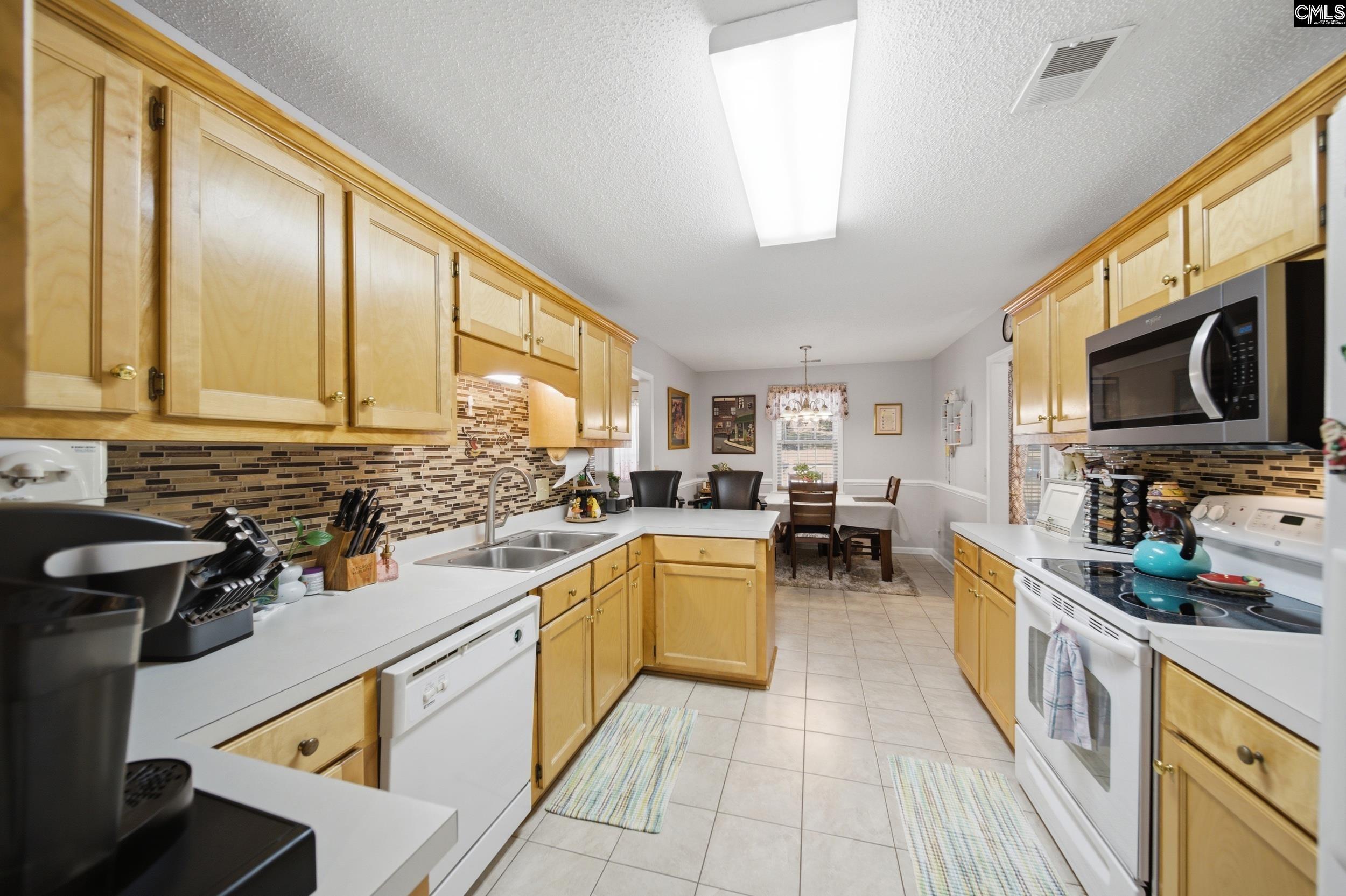 16 Catalina Lane Elgin, SC 29045 - Photo 6 of 37