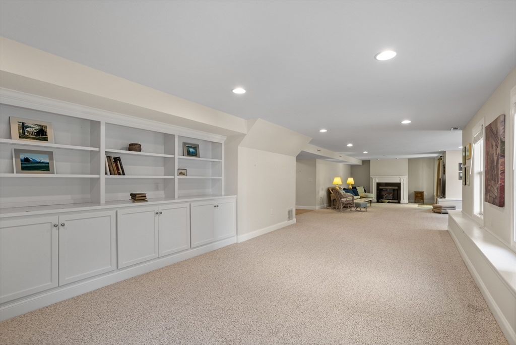 19 Sandstone Road Westford, MA 01886 - Photo 28 of 42