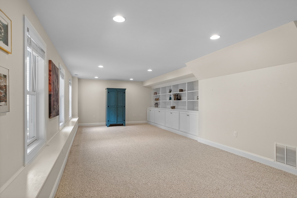 19 Sandstone Road Westford, MA 01886 - Photo 29 of 42