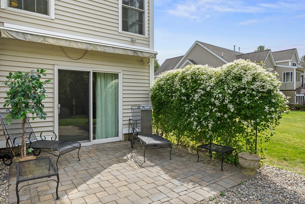 19 Sandstone Road Westford, MA 01886 - Photo 32 of 42