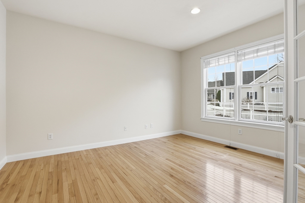 19 Sandstone Road Westford, MA 01886 - Photo 5 of 42