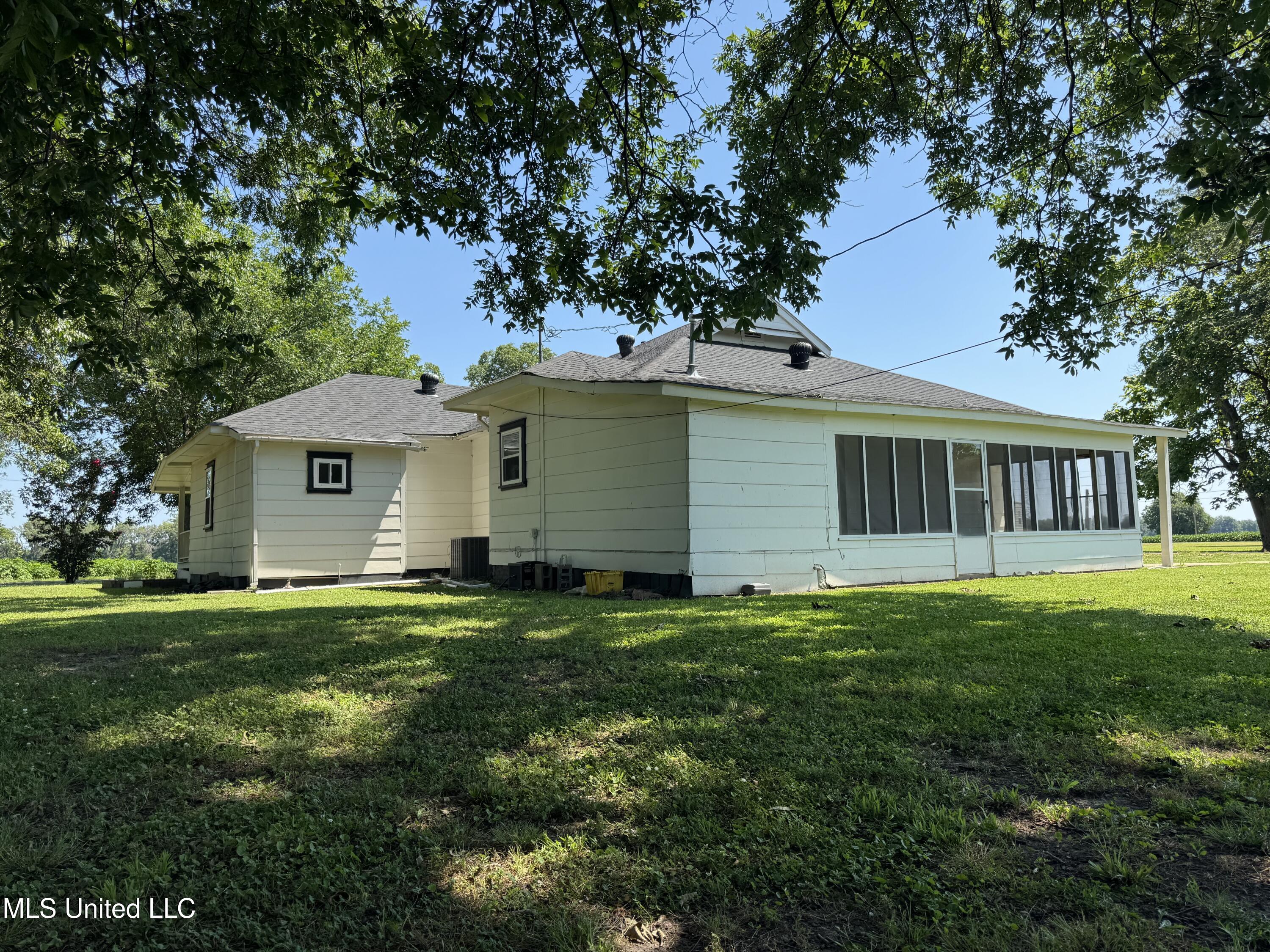 367 Lampard Road Cleveland, MS 38732 - Photo 6 of 51 IMG_3168