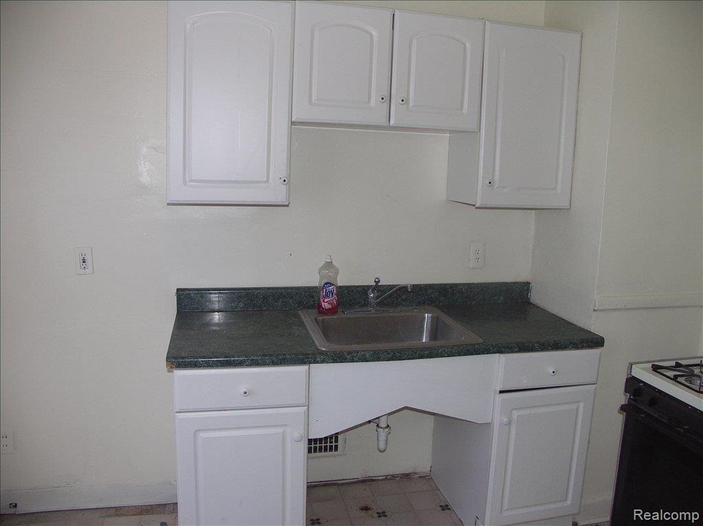5116 Nottingham Road Detroit, MI 48224 - Photo 12 of 13 PICT0060