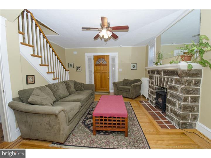 212 South Manoa Road Havertown, PA 19083 - Photo 2 of 24