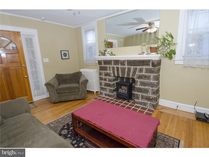 212 South Manoa Road Havertown, PA 19083 - Photo 4 of 24