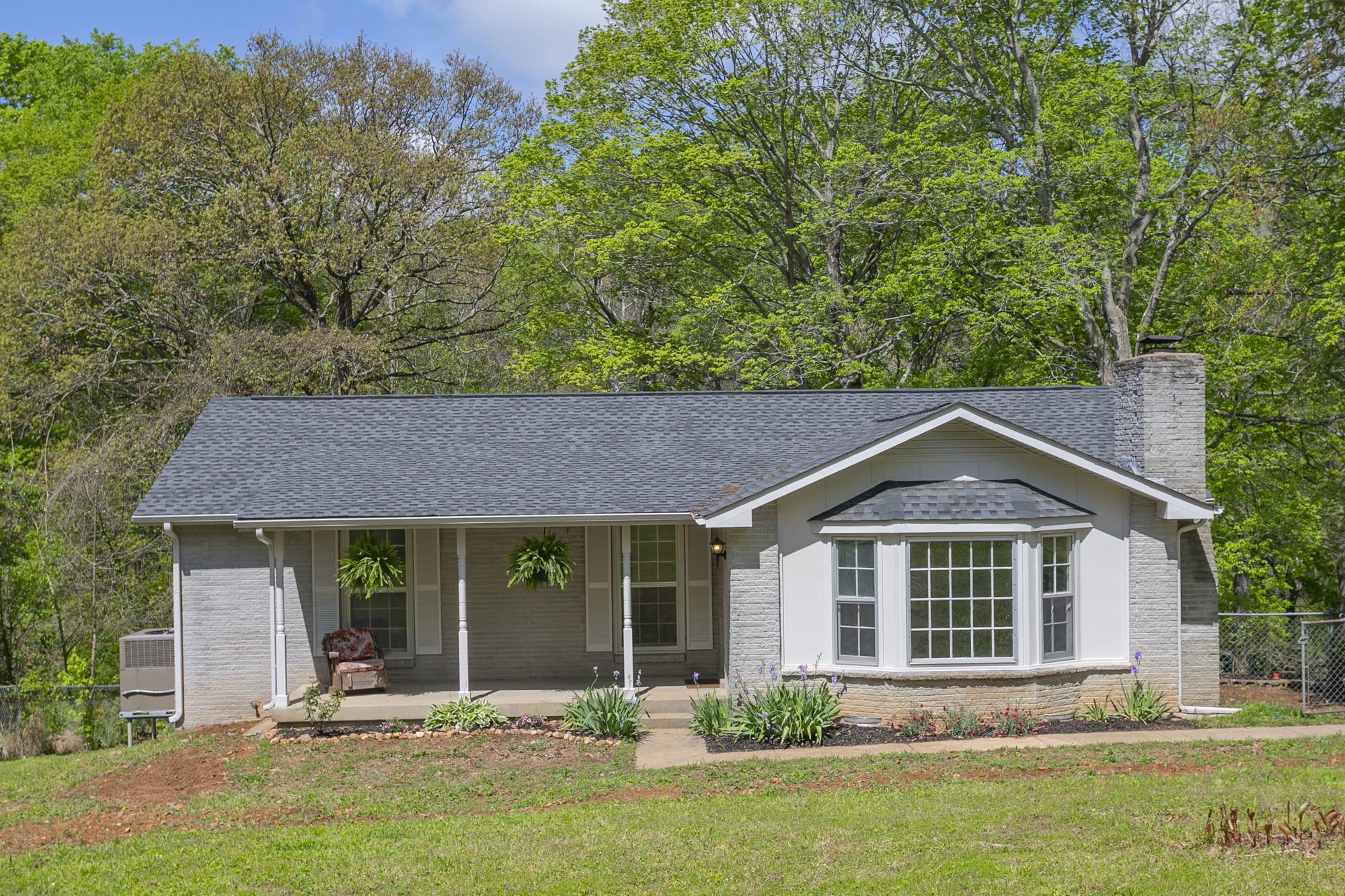 1322 Garrettsburg Road Clarksville, TN 37042 - Photo 1 of 27 Gallery Image 1