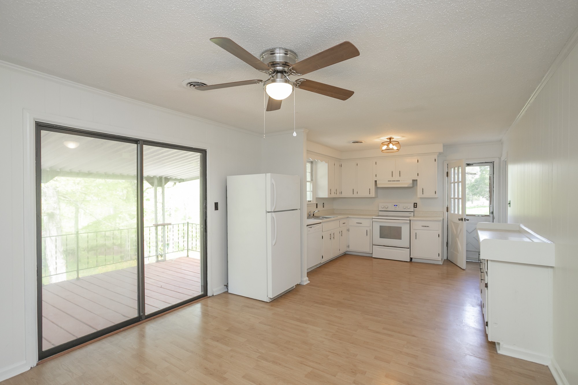 1322 Garrettsburg Road Clarksville, TN 37042 - Photo 6 of 27 Gallery Image 6