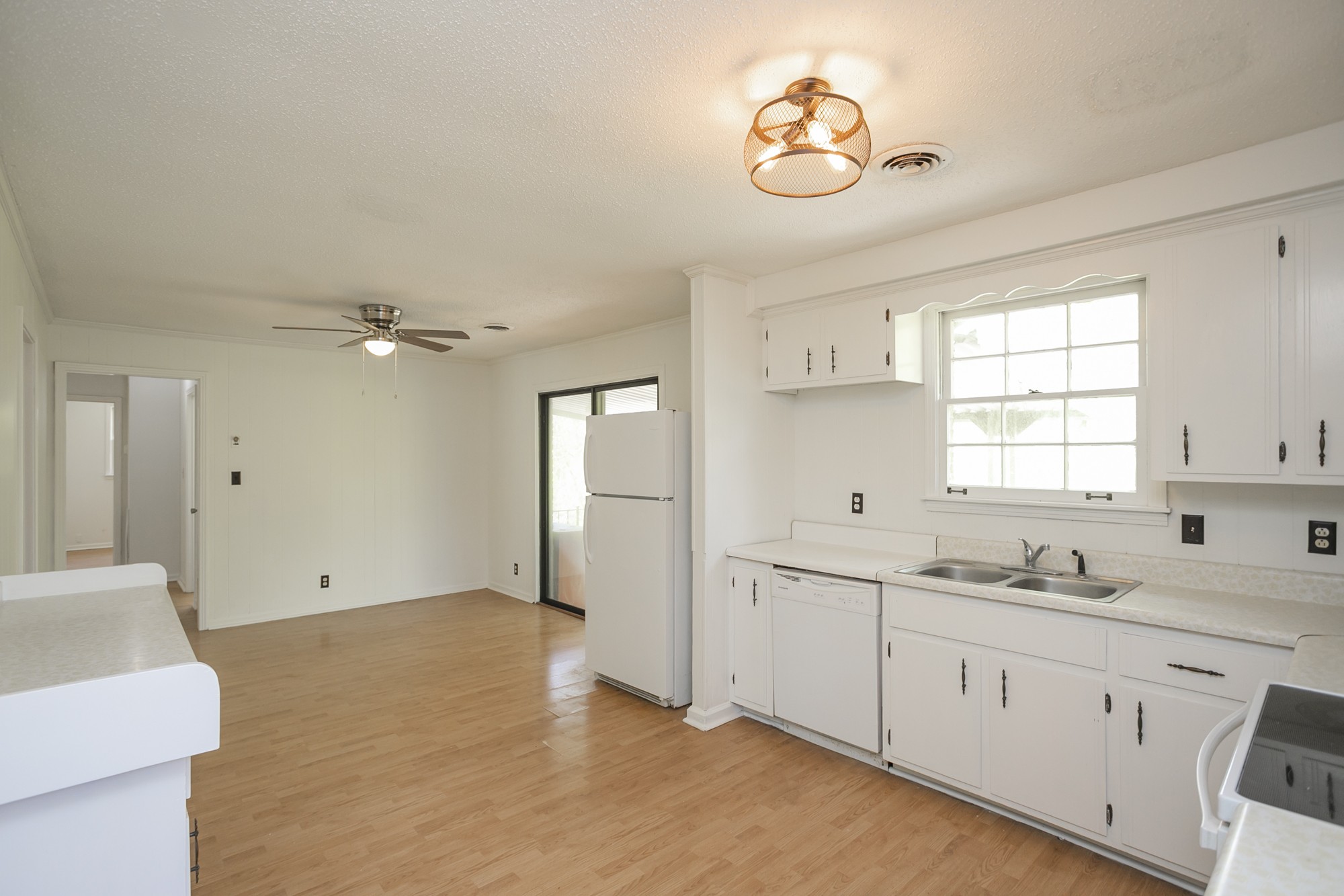 1322 Garrettsburg Road Clarksville, TN 37042 - Photo 9 of 27 Gallery Image 9