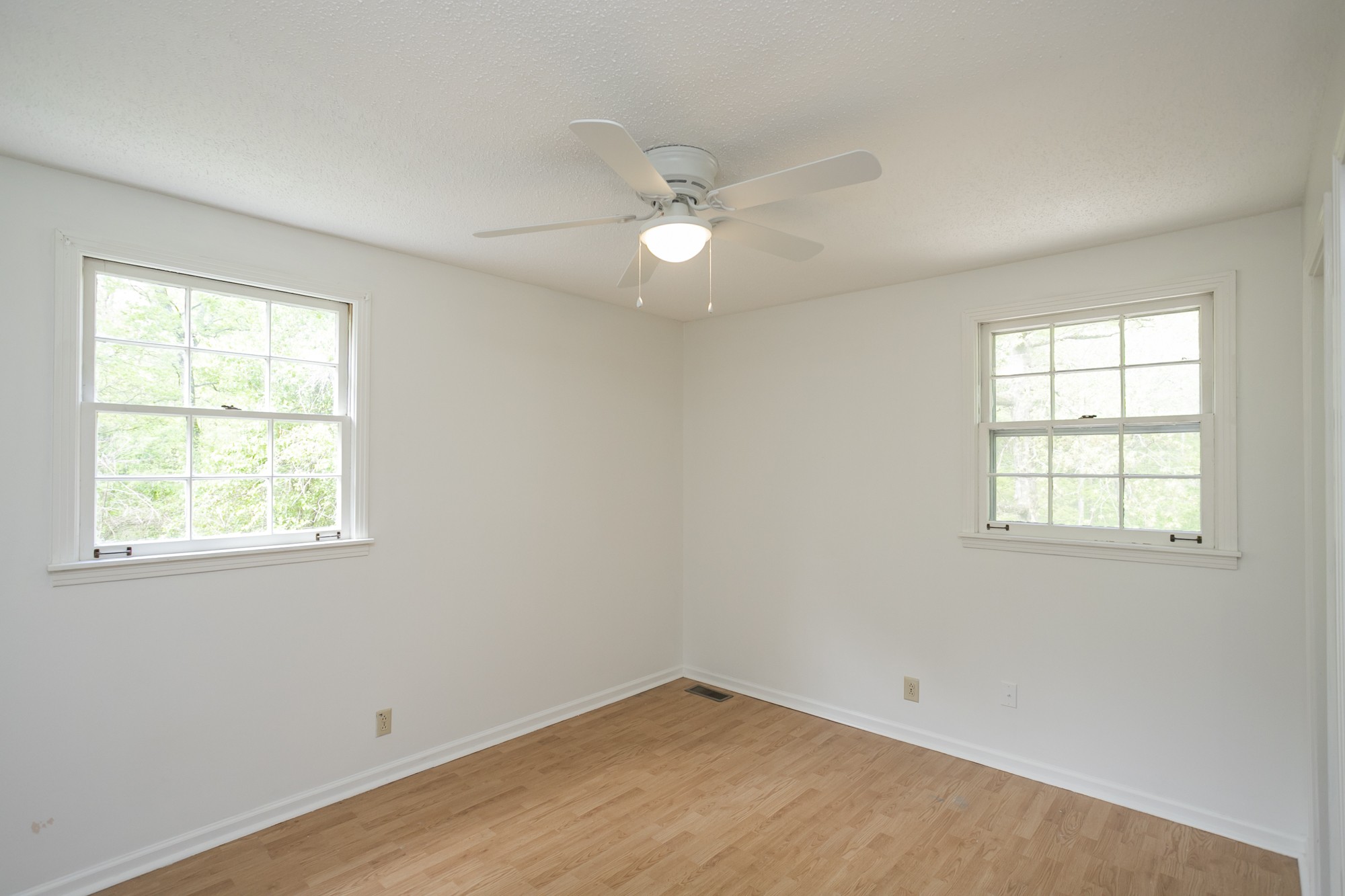 1322 Garrettsburg Road Clarksville, TN 37042 - Photo 10 of 27 Gallery Image 10