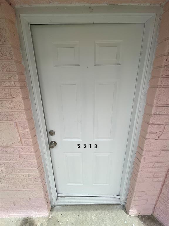 5311 Avery Road New Port Richey, FL 34652 - Photo 15 of 34 a view of bathroom with white door