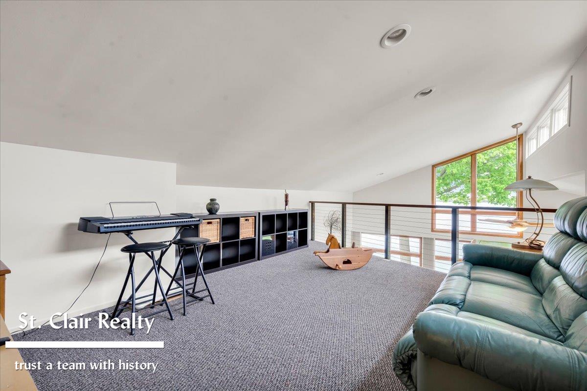 560 North Riverside Avenue St. Clair, MI 48079 - Photo 33 of 49