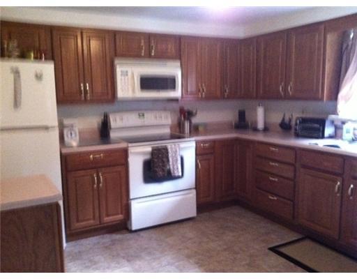 577 Muse-Bishop Road McDonald, PA 15057 - Photo 3 of 6 Kitchen.