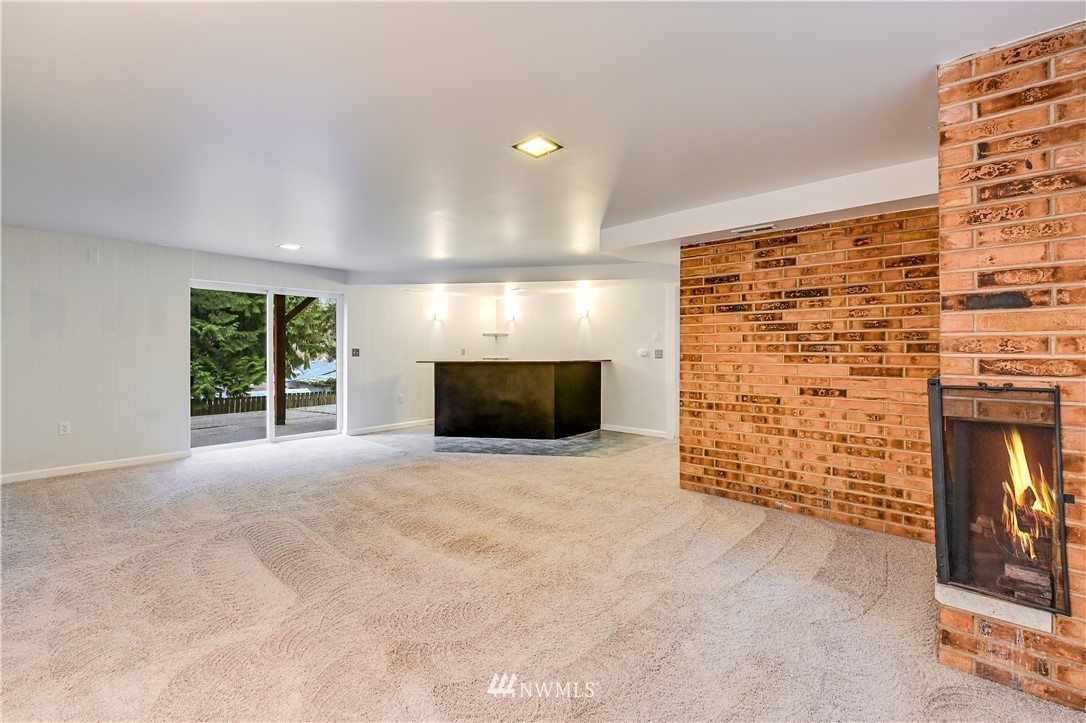 241 Southwest 115th Street Seattle, WA 98146 - Photo 13 of 17 Gallery Image 13