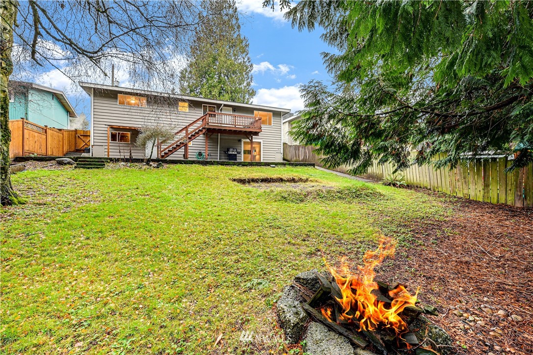 241 Southwest 115th Street Seattle, WA 98146 - Photo 17 of 17 Gallery Image 17