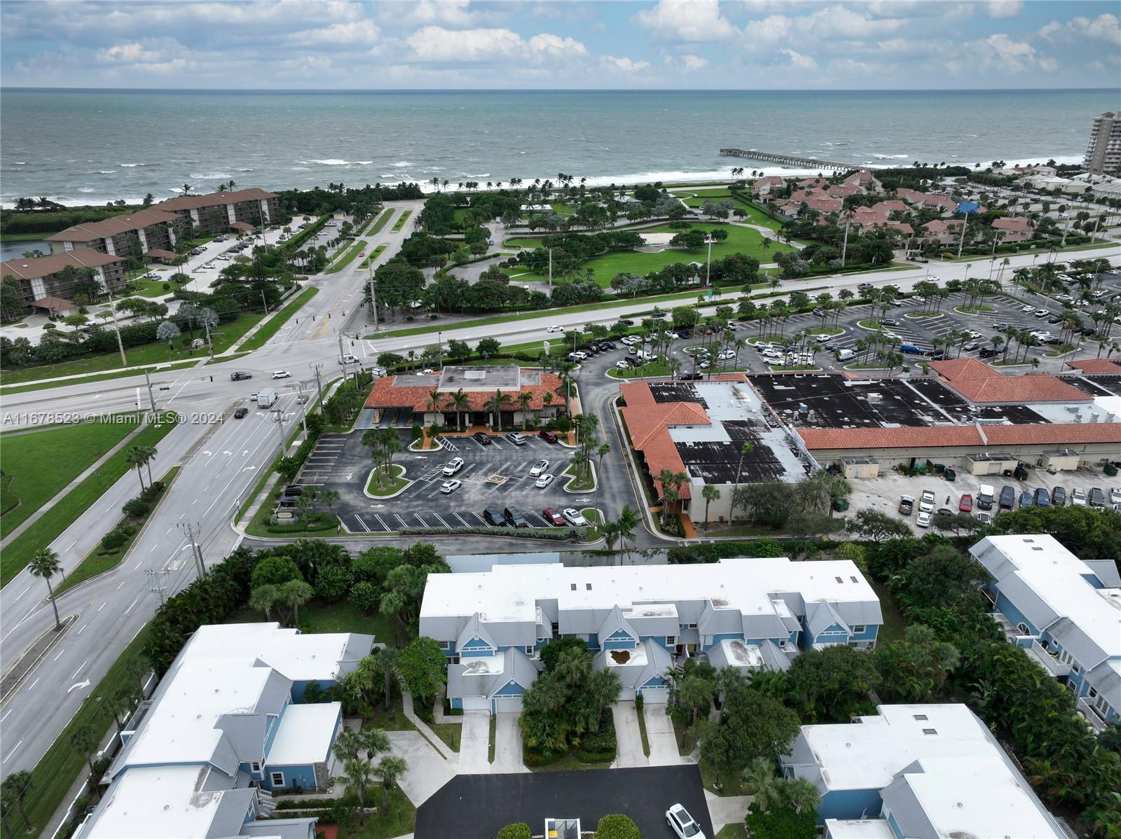 115 Ocean Dunes Circle Jupiter, FL 33477 - Photo 3 of 31