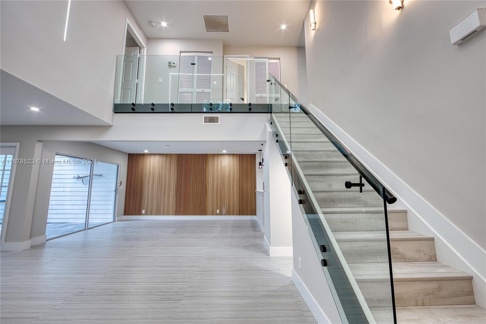 115 Ocean Dunes Circle Jupiter, FL 33477 - Photo 4 of 31