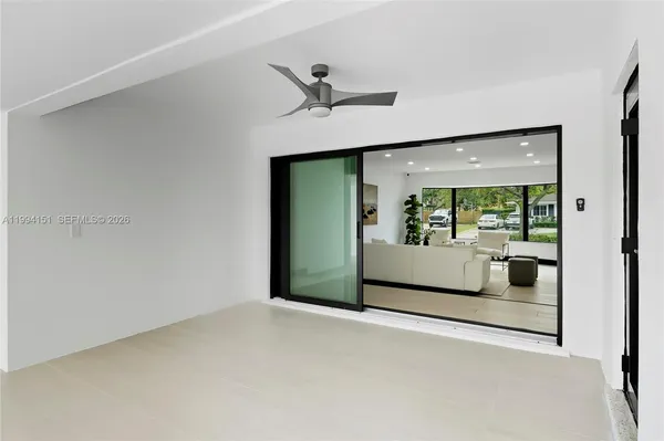 $12,000 | Dadeland, Miami, FL 33143