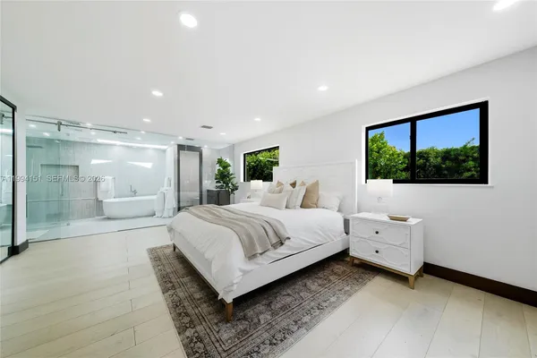 $12,000 | Dadeland, Miami, FL 33143