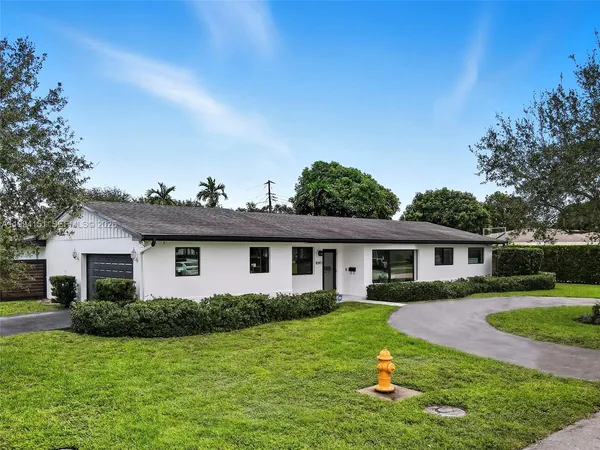 $12,000 | Dadeland, Miami, FL 33143