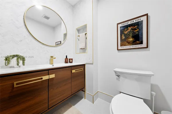 $12,000 | Dadeland, Miami, FL 33143